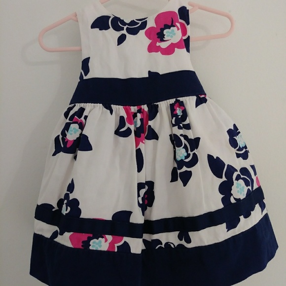 Infant floral dress - Picture 1 of 4